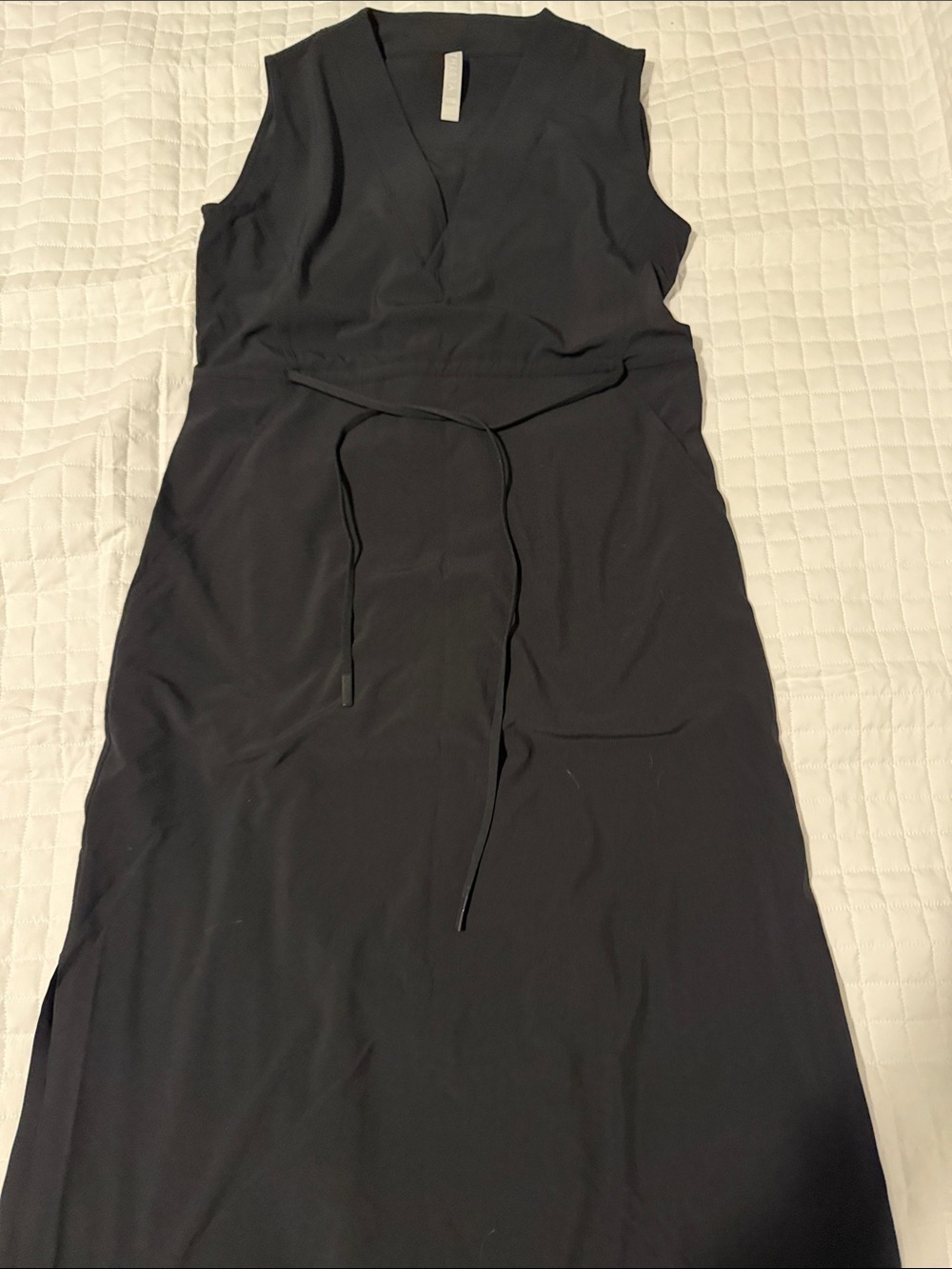 Athleta Black V-Neck Tie-Waist Maxi Dress